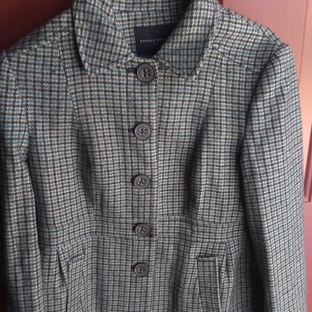 BANANA REPUBLIC...Swing babydoll tweed coat